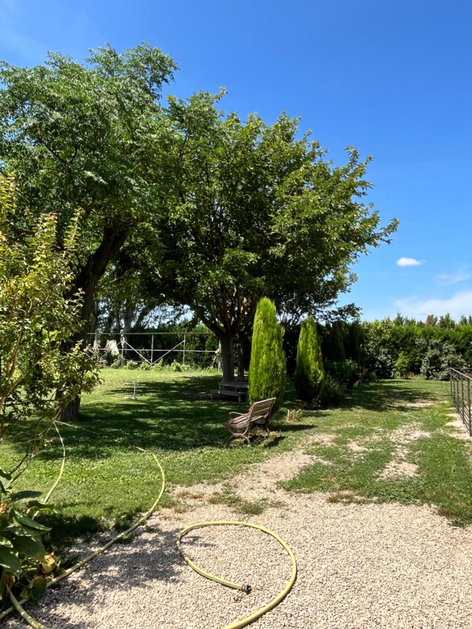 Appartement La Provence Avec Piscine Privative En Campagne à Pernes-les-Fontaines Extérieur photo