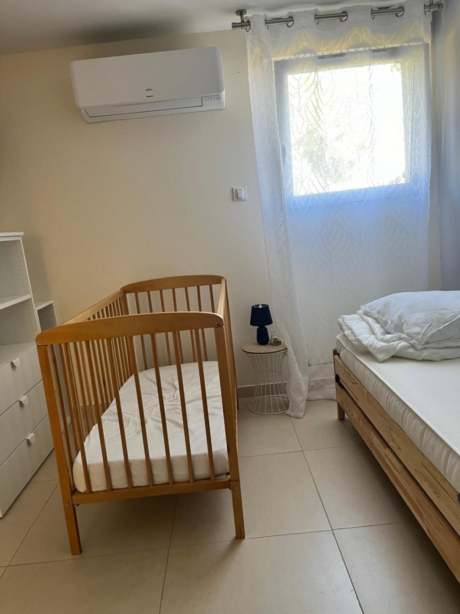 Appartement La Provence Avec Piscine Privative En Campagne à Pernes-les-Fontaines Extérieur photo
